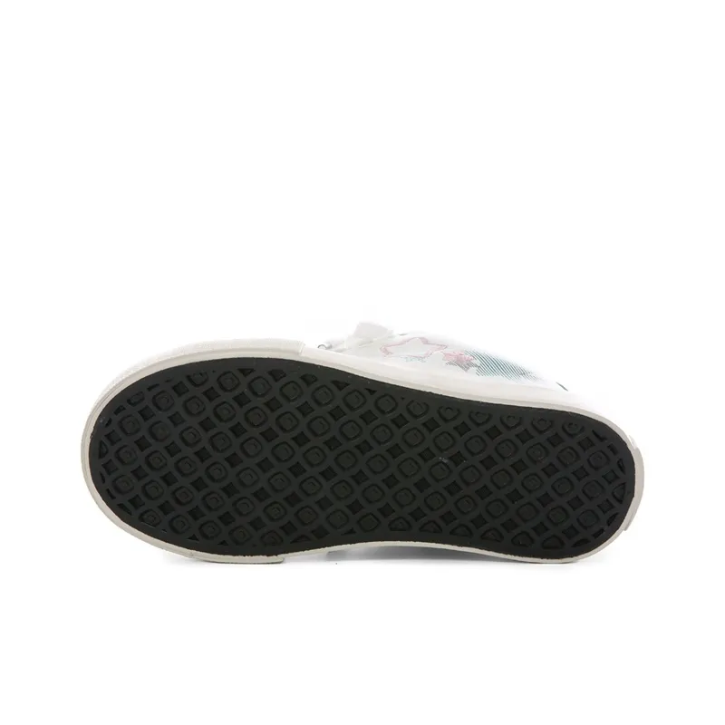 The New Age Family Low Top Skateboard Shoes Women's White-4