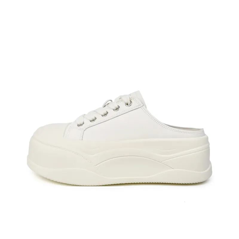 La Chapelle Slip Resistant Closed Toe Slippers Women's White-0
