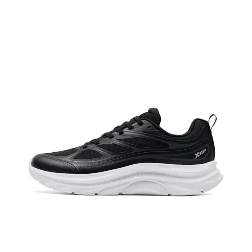 XTEP Anti Slip Wear Resistant Low Top Casual Running Shoes Men's Black
