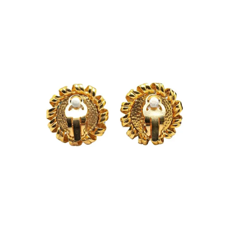 CHANEL Pearl Stud Earrings Unisex Gold-1