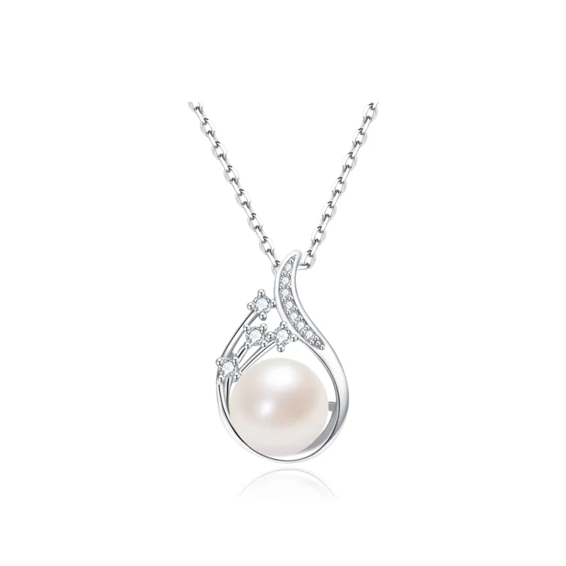 Lao Feng Xiang Pearl Necklaces Women's-0