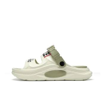 Budding Bear Beach Sandals Men's