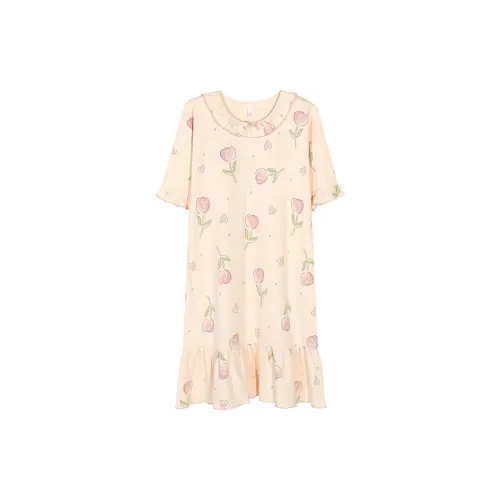 Pretty lady Women's Nightgowns