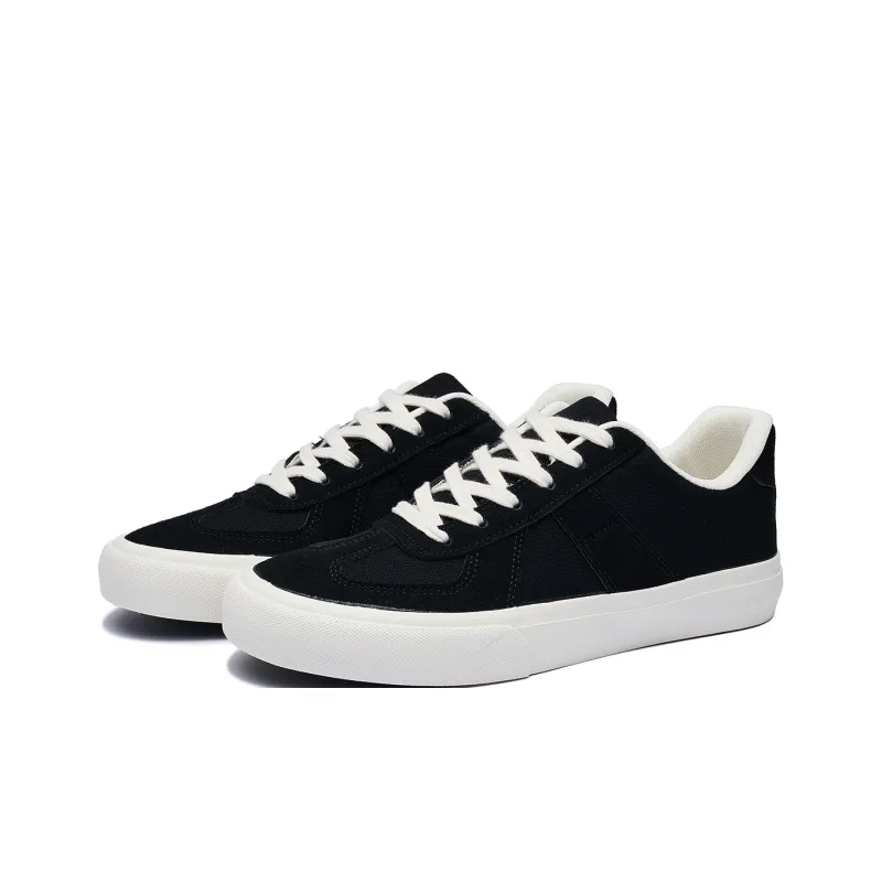 VICTORIA&VERA Low Top Canvas Shoes Men's-1
