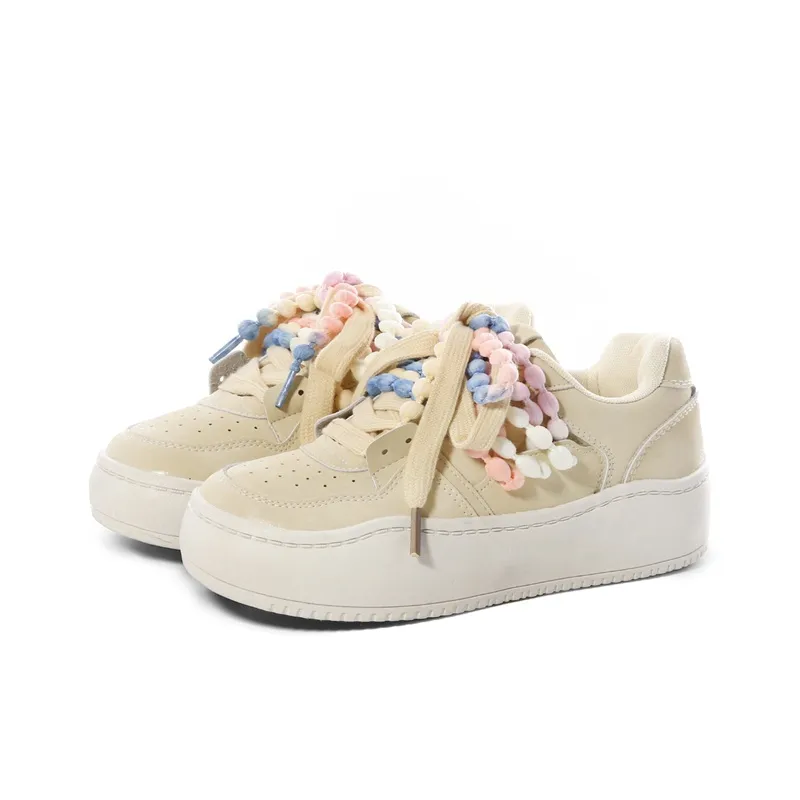 The New Age Family Low Top Skateboard Shoes Women's Yellow-1