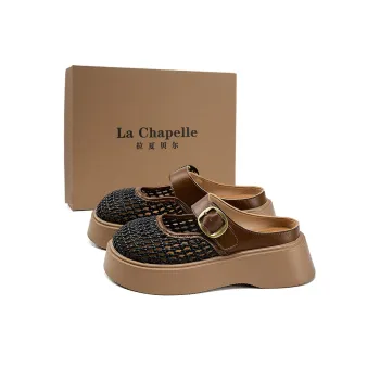 La Chapelle Abrasion Resistant Closed Toe Slippers Women's Black