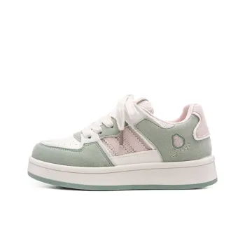 The New Age Family Low Top Skateboard Shoes Women's Guava Pink