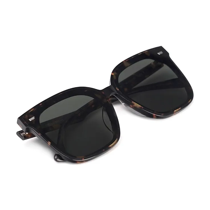 HELEN KELLER Plate Frame Square Sunglasses Unisex-9