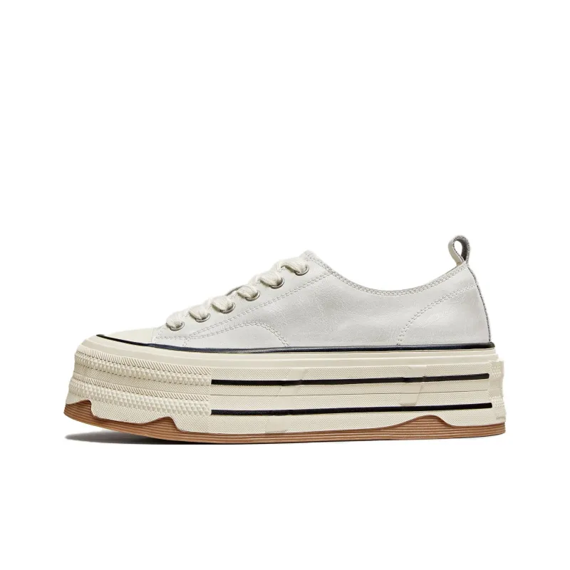 TATA Low Top Skateboard Shoes Women's-4