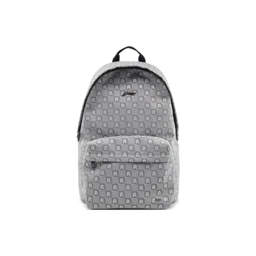 Make your overnight stays fun and easy with the ™ Quilty Pleasure Overnighter bag