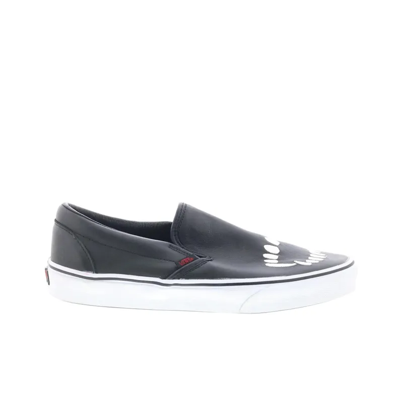 Vans Classic Slip On 'Fangs'-1