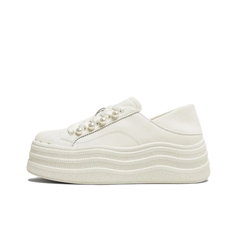 TATA Low Top Skateboard Shoes Women's Ecru-0