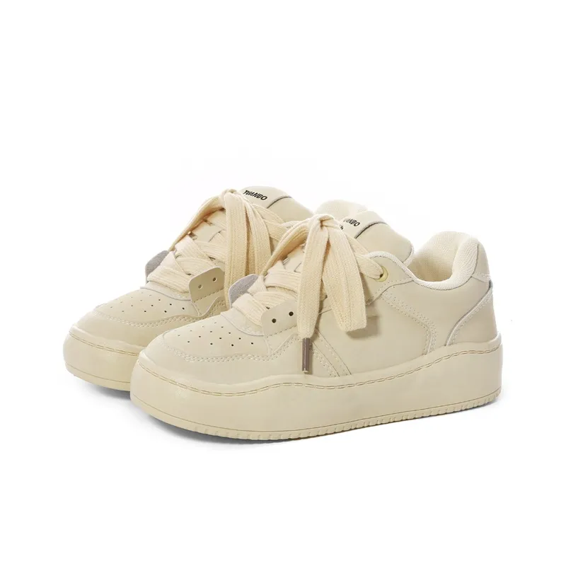 The New Age Family Low Top Skateboard Shoes Women's Yellow-1