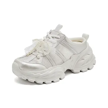 La Chapelle EVA Closed Toe Slippers Women's White