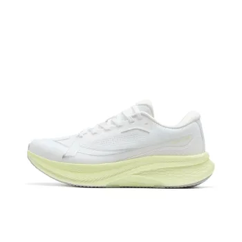 XTEP 2000km PLUS Running Shoes Women's Low Top Classic White