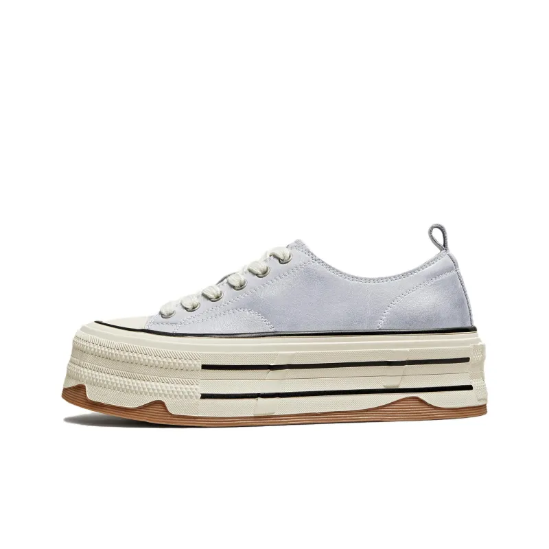 TATA Low Top Skateboard Shoes Women's-8