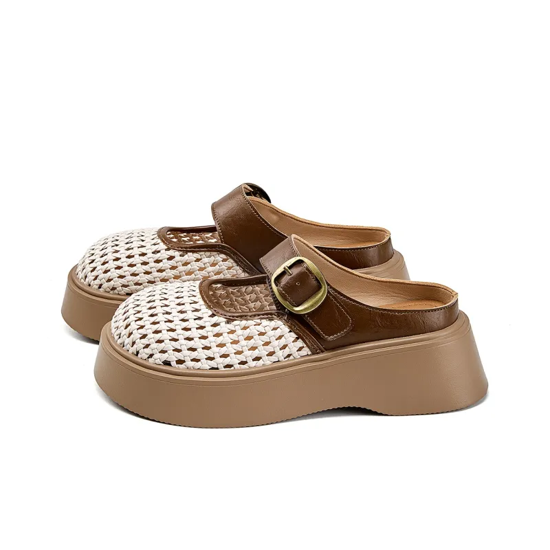 La Chapelle Abrasion Resistant Closed Toe Slippers Women's Beige-1