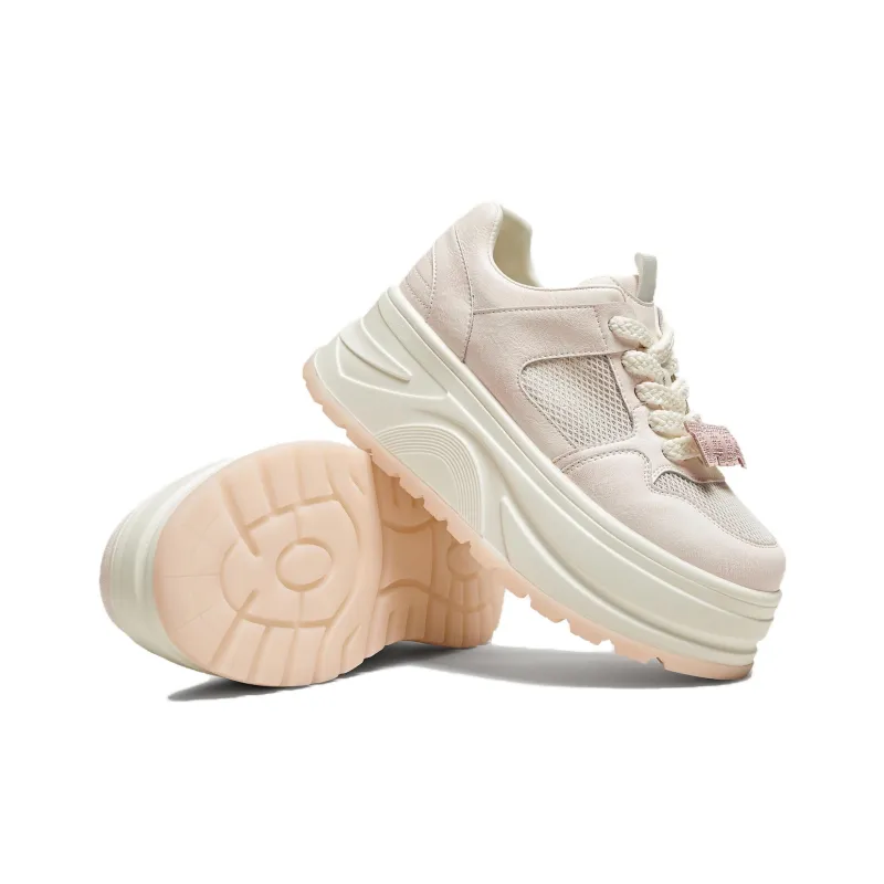 TATA Low Top Skateboard Shoes Women's-3