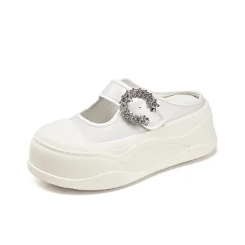 La Chapelle Abrasion Resistant Closed Toe Slippers Women's White