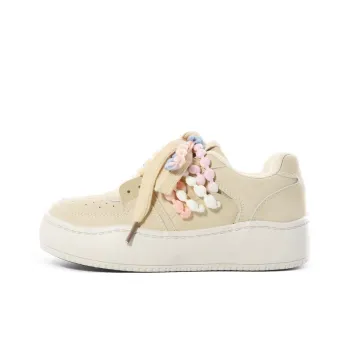 The New Age Family Low Top Skateboard Shoes Women's Yellow