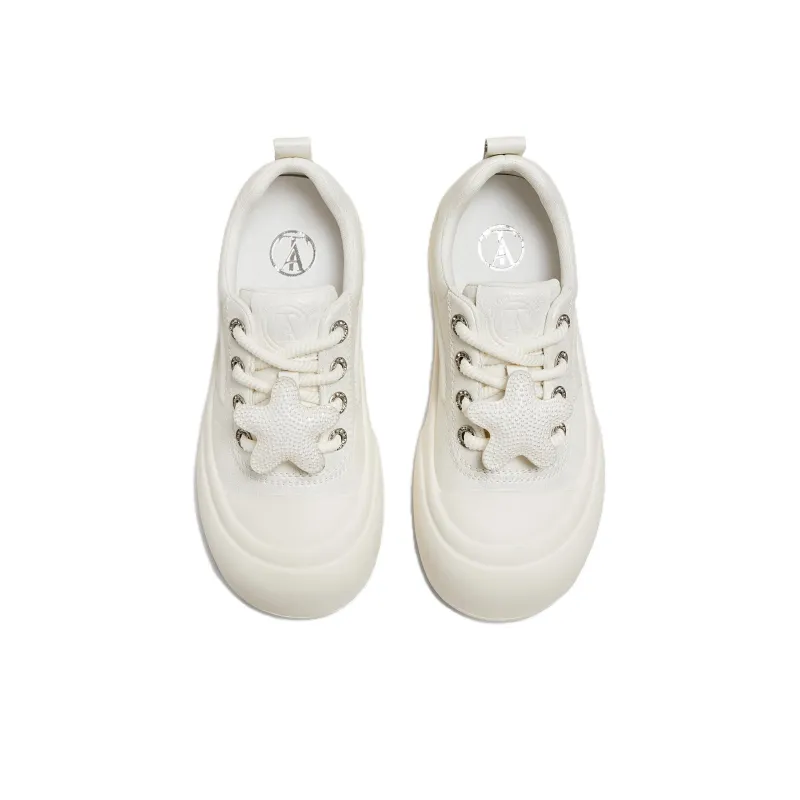 TATA Low Top Skateboard Shoes Women's-2