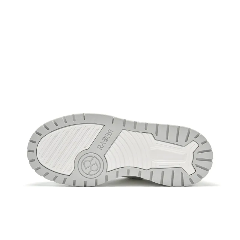 RARE Low Top Skateboard Shoes Men's White Gray-4