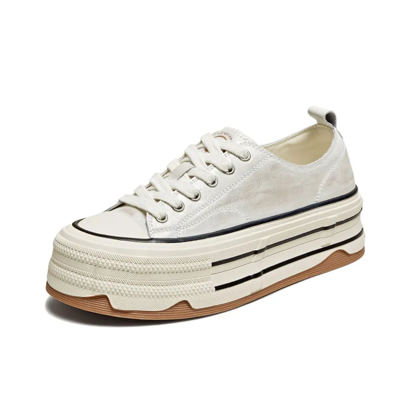 TATA Low Top Skateboard Shoes Women's-1