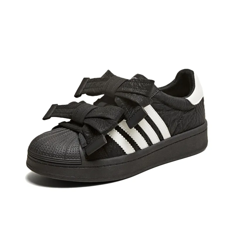 TATA Waterproof Low Top Skateboard Shoes Women's-1
