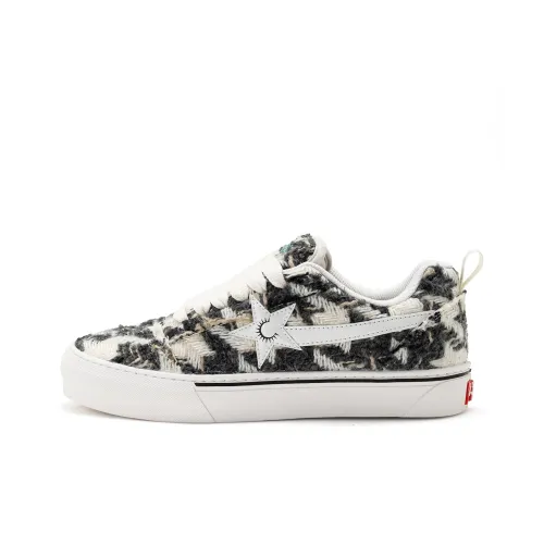 PES PANDA Lightning Storm Anti Slip And Wear Resistant Height Increasing Low Top Skateboard Shoes Unisex