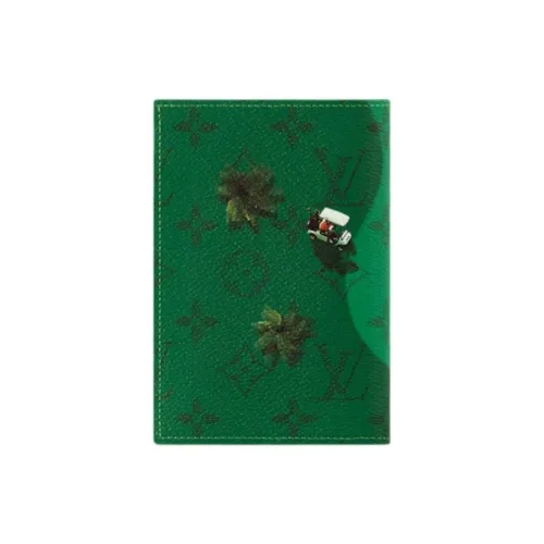 LOUIS VUITTON Canvas Passport Holder Men's Green