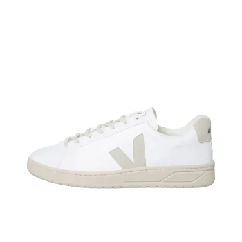 VEJA Low top Sneakers
