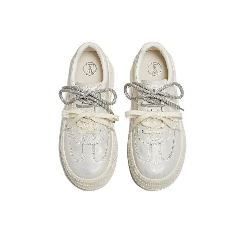 TATA Low Top Skateboard Shoes Women's-2