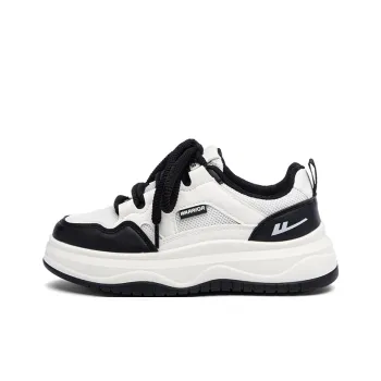 Warrior Anti Slip Wear Resistant Low Top Skateboard Shoes Women's Beige Black