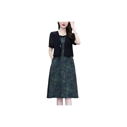 Flowers In Water Short Sleeved Dress Women's