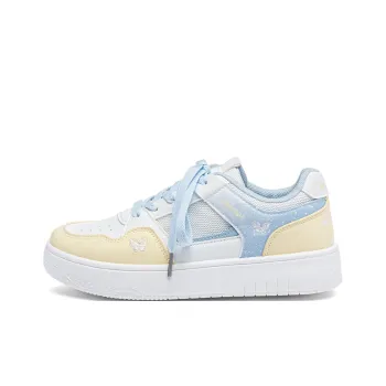 Warrior Anti Slip Wear Resistant Low Top Skateboard Shoes Women's White Blue Yellow