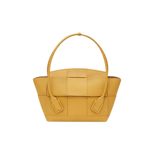 Gerlanx Woven Handbag Womens Beige/Khaki