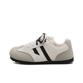 HUANQIU Slip Resistant, Abrasion Resistant, Lightweight Low Top Skateboard Shoes Women's Beige Black