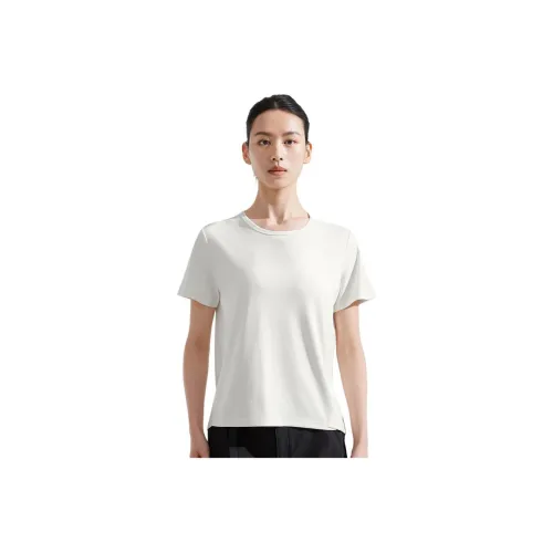 THE NORTH FACE SS25 Regular T Shirt Women's Dune White