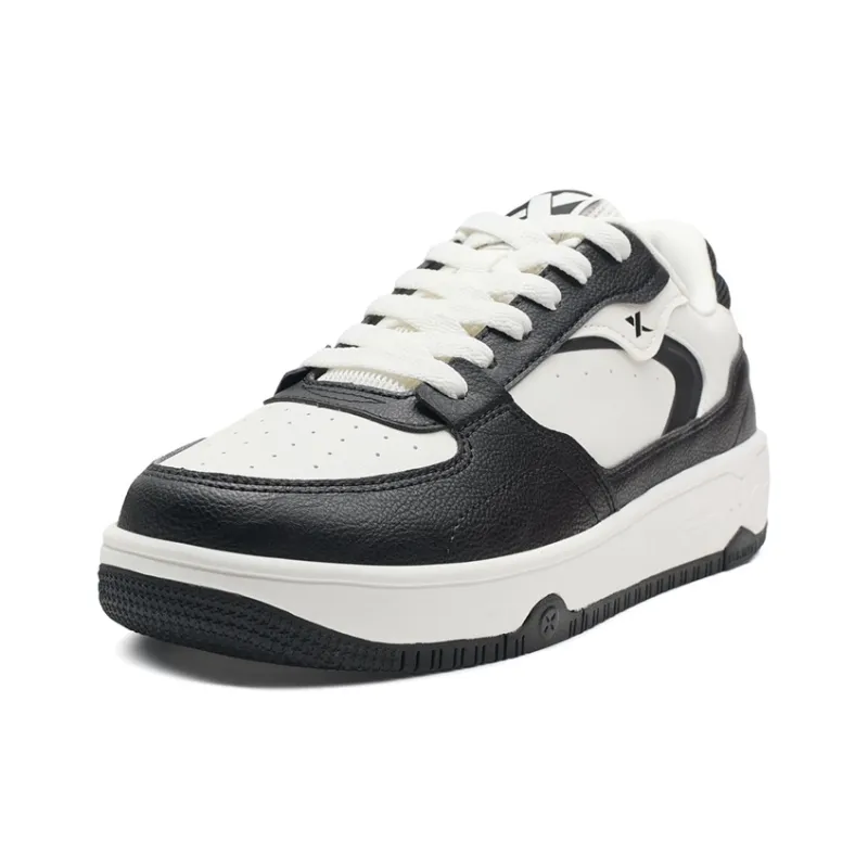 XTEP Abrasion Resistant Lightweight Slip Resistant Low Top Skateboard Shoes Men's Black Canvas White-1