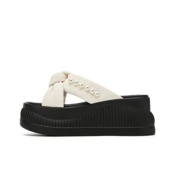 DAPHNE Quiet Slide Slippers Women's
