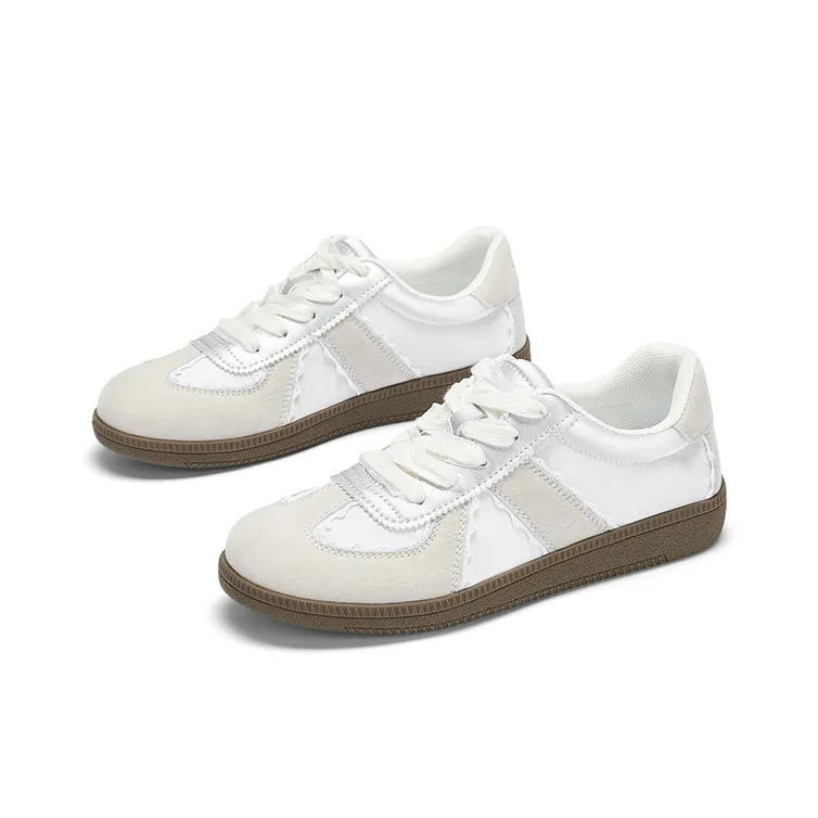 DAPHNE Low Top Skateboard Shoes Women's Silver-5