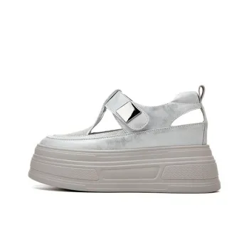 DAPHNE Slip Resistant Low Top Skateboard Shoes Women's
