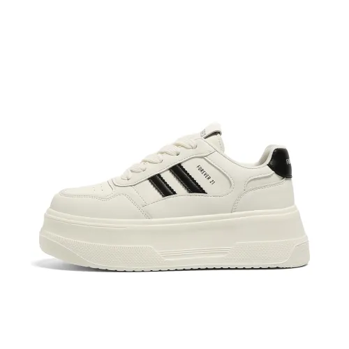 FOREVER 21 Height Increasing Lightweight Slip Resistant Low Top Skateboard Shoes Women's White