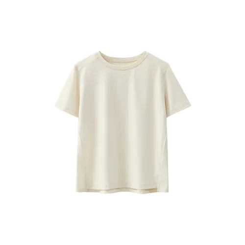 La Chapelle Women's Undershirts