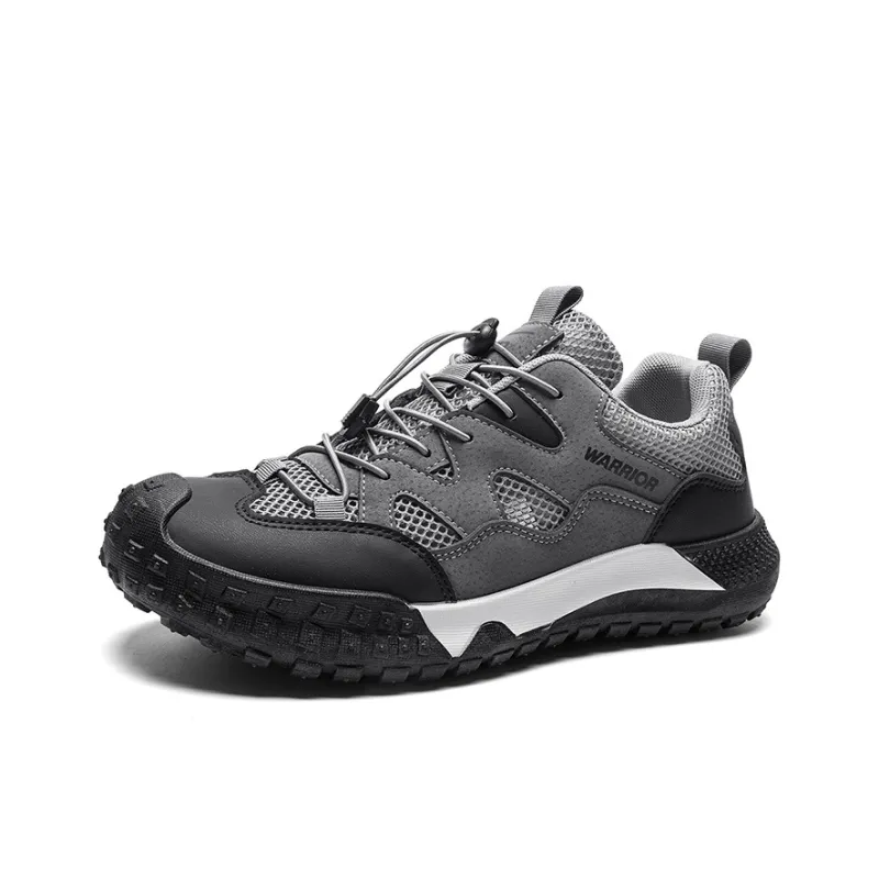WARRIOR Hiking / Trekking Shoes Men Low Top Black-1