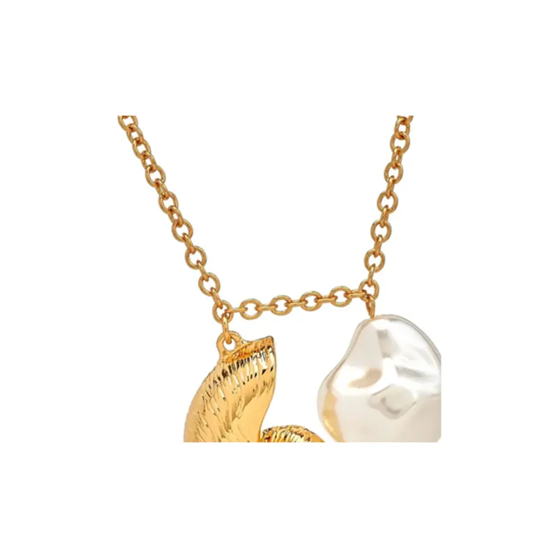 Kenneth Jay Lane Seashell Necklace-1