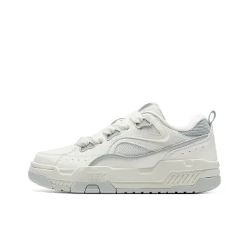 XTEP Reverse Abrasion Resistant Lightweight Height Increasing Low Top Skateboard Shoes Women's Sail White Phantom Gray
