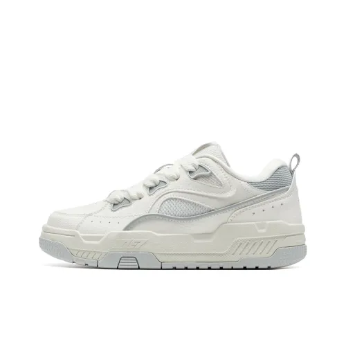XTEP Reverse Abrasion Resistant Lightweight Height Increasing Low Top Skateboard Shoes Women's Sail White Phantom Gray