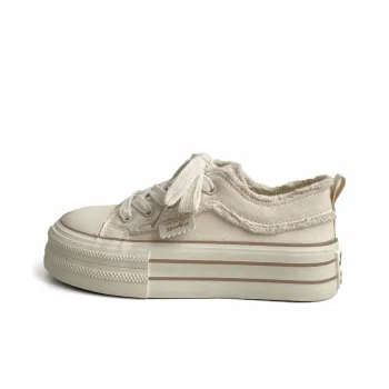 Cat Seven Seeks Slip Resistant, Abrasion Resistant, Lightweight Low Top Skateboard Shoes Women's