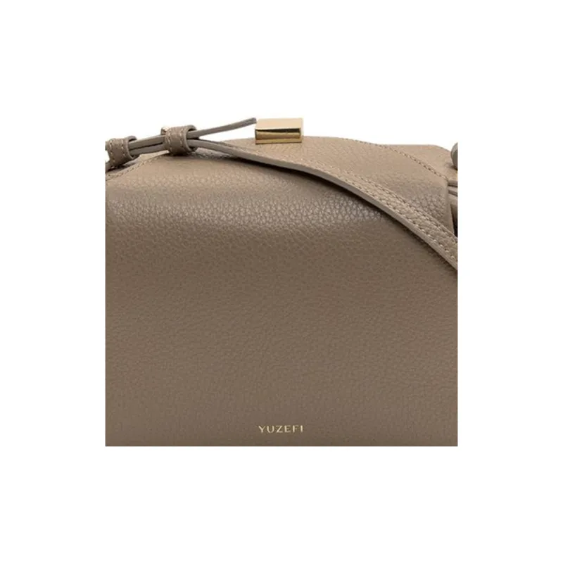 YUZEFI Mini Oyster Cross Body Bag-4